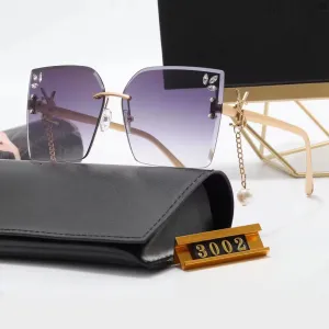 نظارات شمسيه للسيدات انيقه و فاخره - Elegant and luxurious sunglasses for women