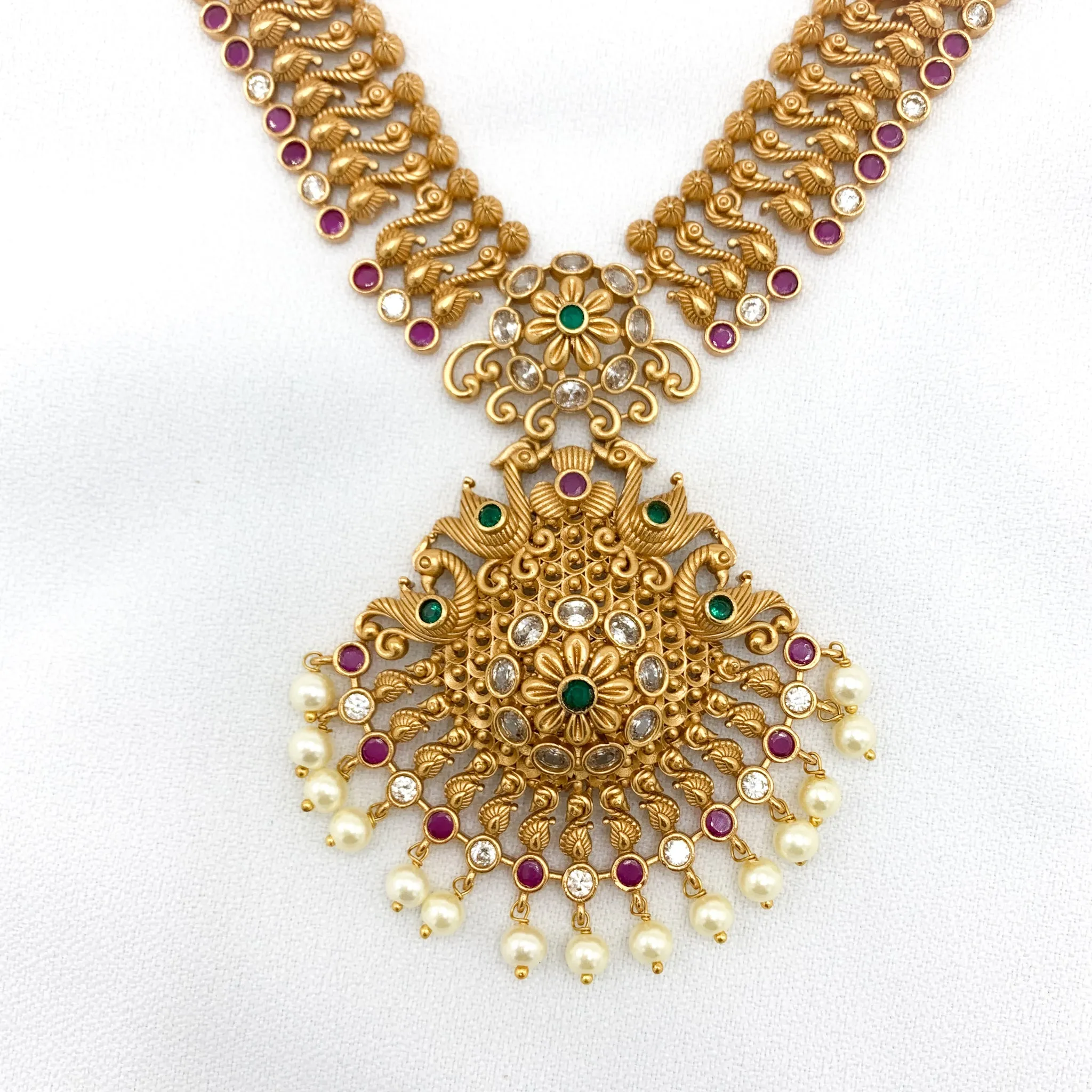 Antique Matte Gold Traditional Necklace Set with Pearls