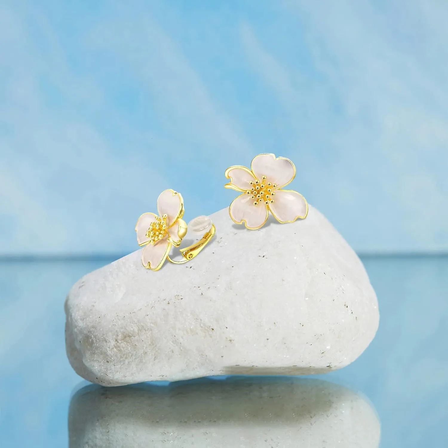 Clip on Earrings Women, Gold Earrings for Sensitive Ears, Fashion Women's Earrings Jewelry Birthday Gift for Wife Grandma Daughter Girls on Christmas Thanksgiving