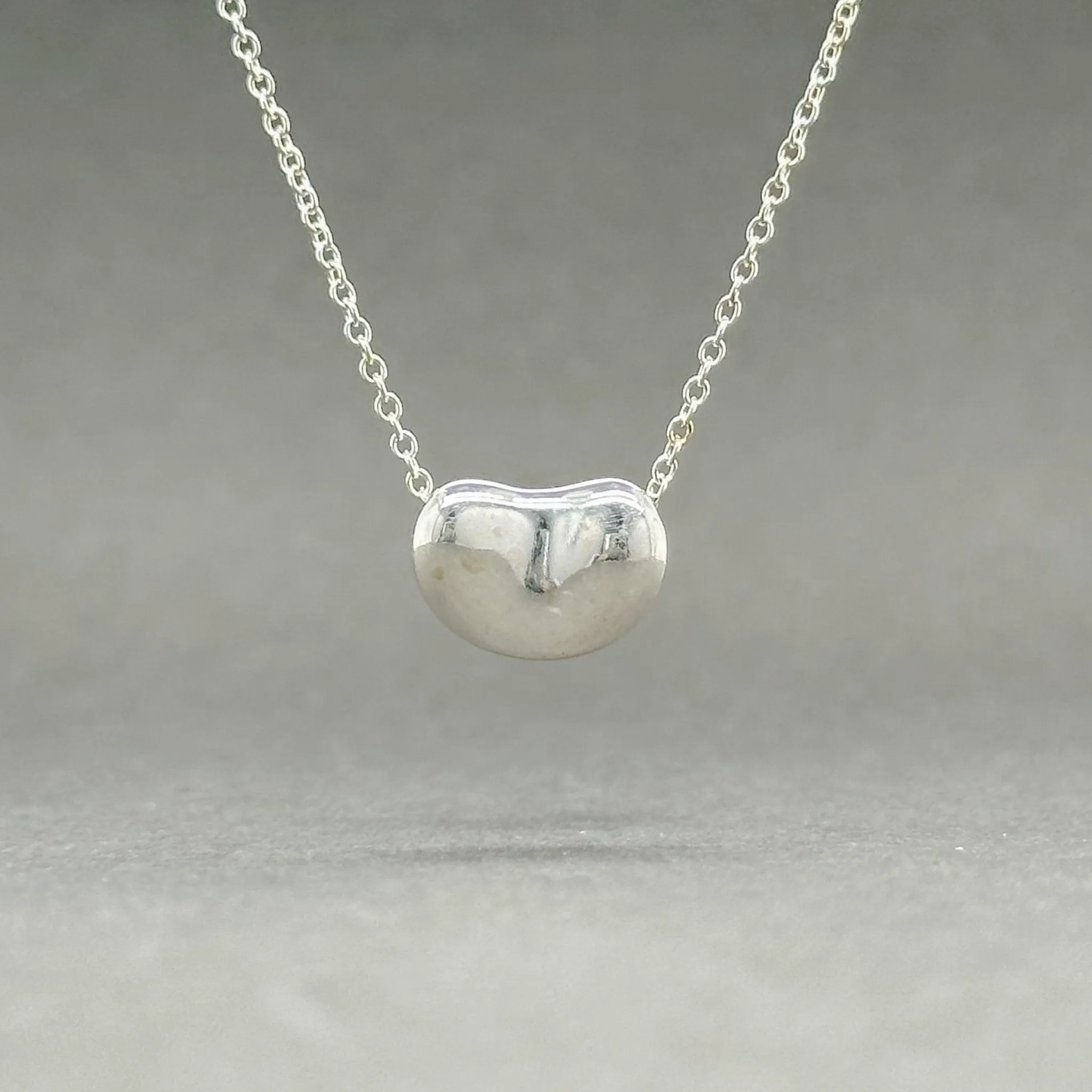 Elegant Tiffany & Co. Estate Sterling Silver Elsa Peretti Bean Pendant