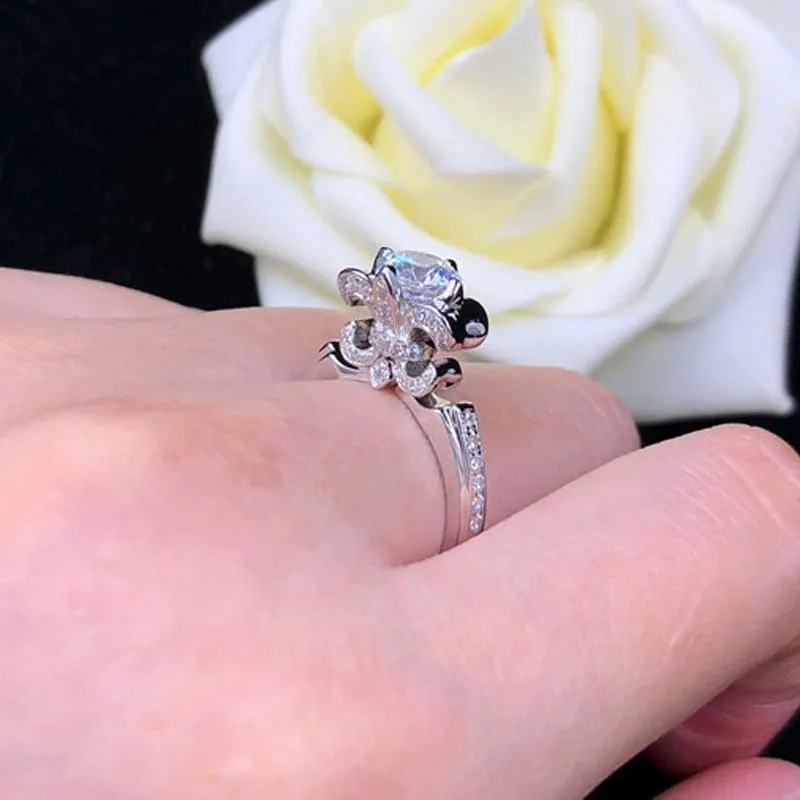 Round Cut Flower Sterling Silver Ring